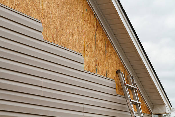 24/7 Emergency Storm Damage Siding Repair experts in Strongstown, PA